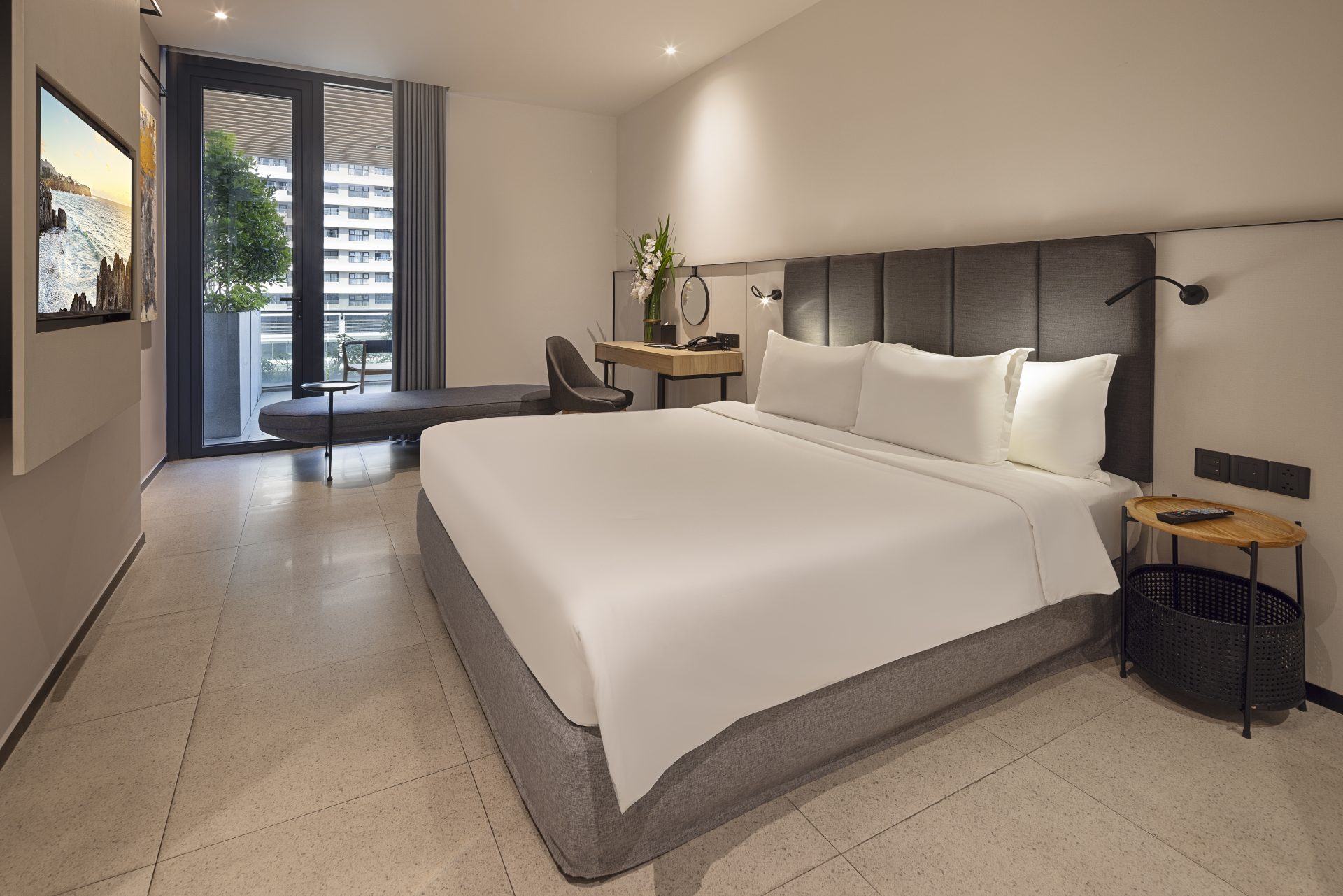 Deluxe-Executive-Terrace-Double-1-1920x1281