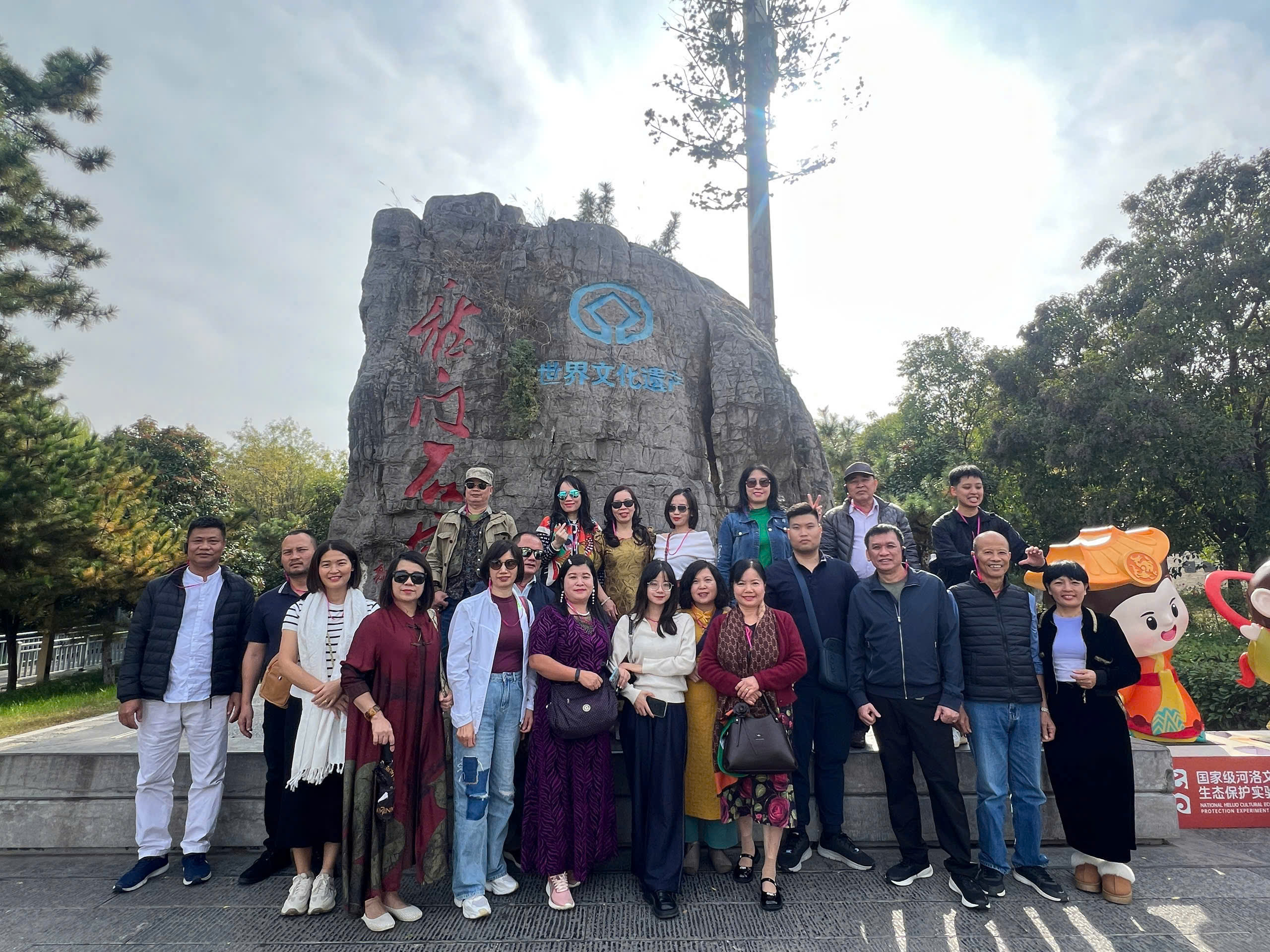 z7307304477320_43872dc4e2982efb3dfe00d0c05ad2cb